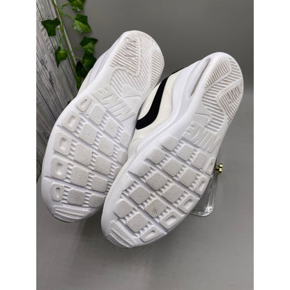 Nike Air Max Oketo Woman’s Athletic White Running Shoes Sneakers 8