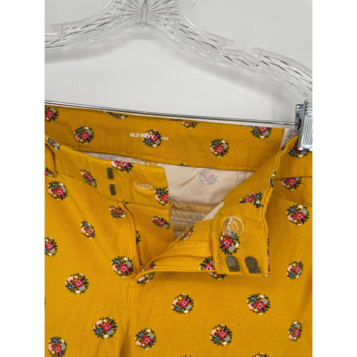 Old Navy Womans Yellow Floral Pixie Ankle Stretch Pant Size 8