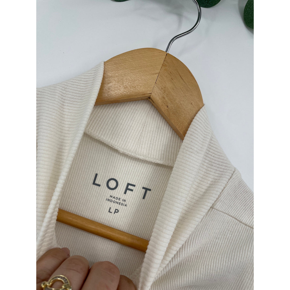LOFT Off White Ribbed Sleeveless Mock Neck Tank Large