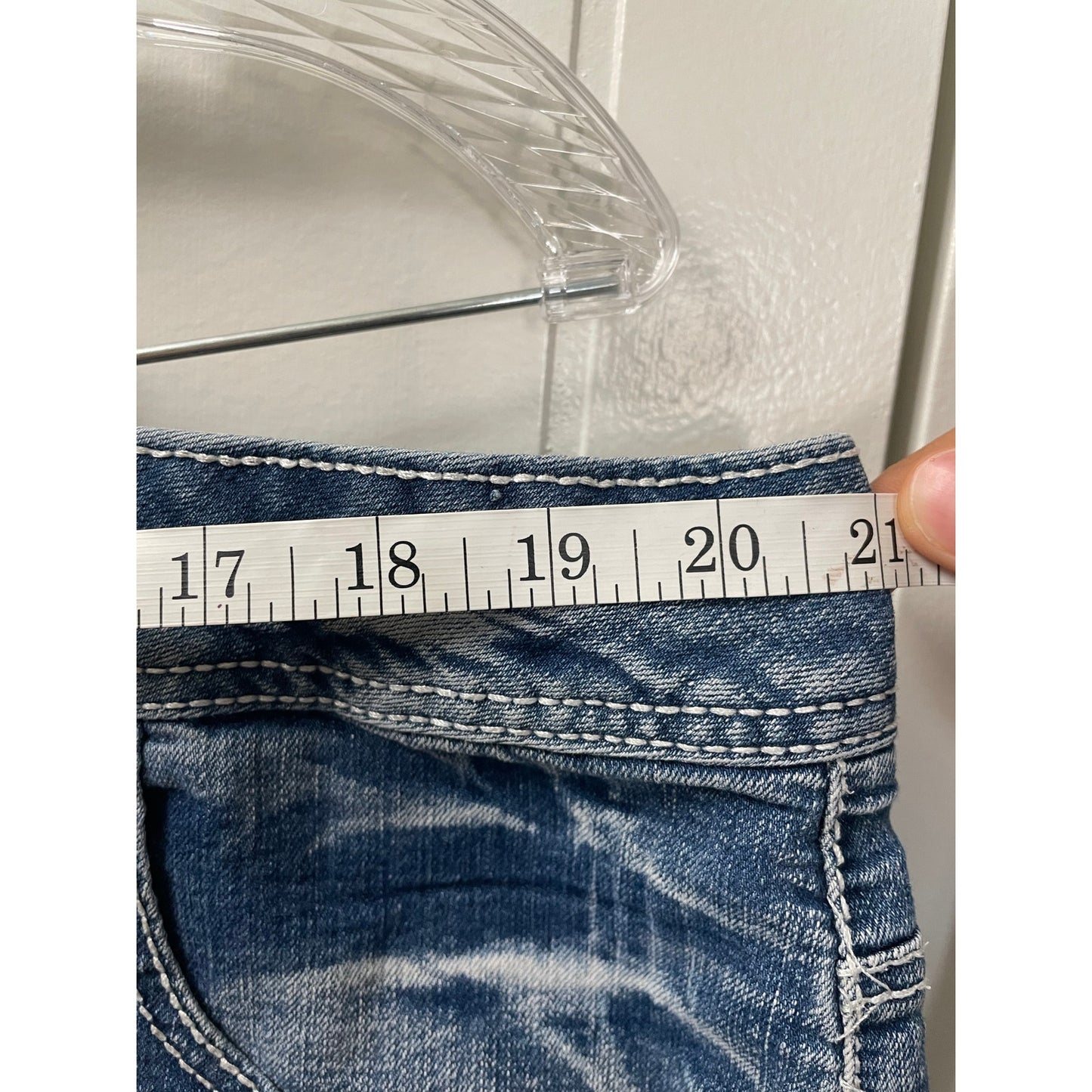 Lane Bryant Denim Shorts Embroidered Sequence Pockets SZ 22