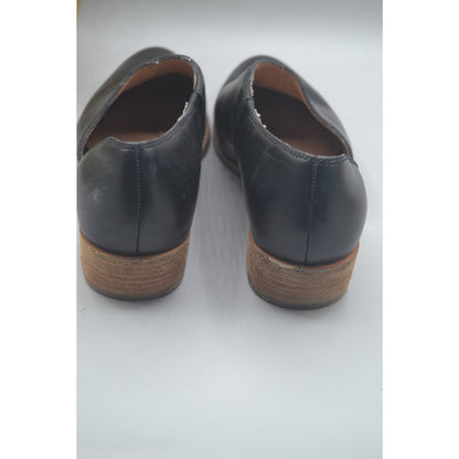 Madewell Leather Asymmetrical Woman’s Black Flat Size 8