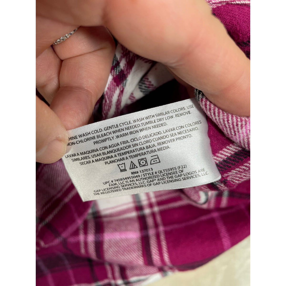 Gap Woman’s Relaxed Fit Boyfriend Plaid Button Down Magenta Cotton Flannel  XL