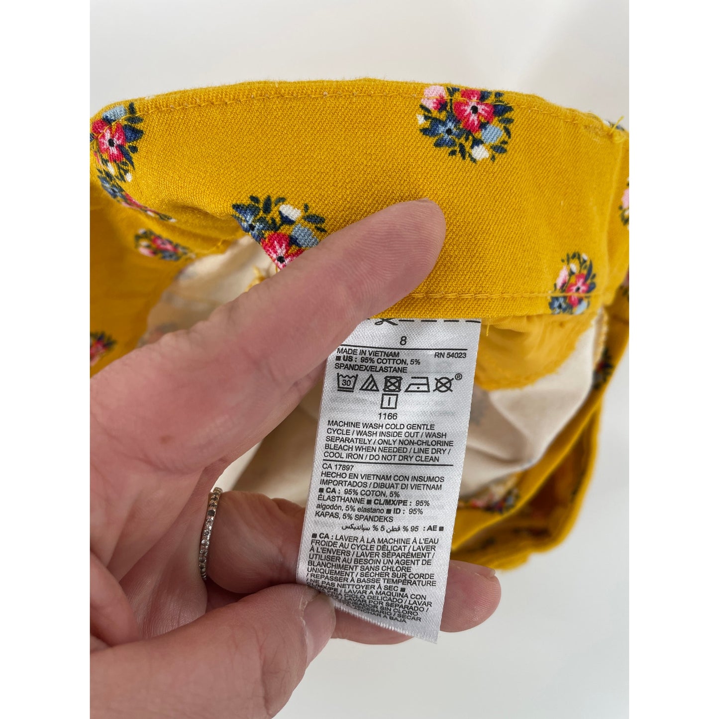 Old Navy Womans Yellow Floral Pixie Ankle Stretch Pant Size 8