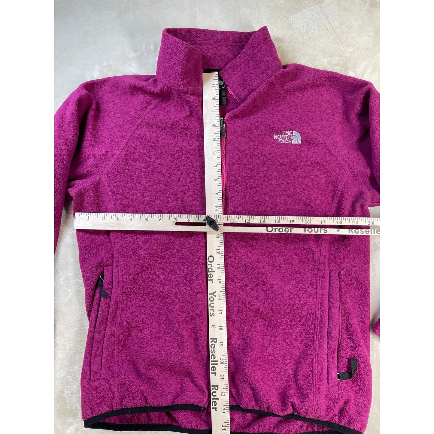 The North Face Magenta Woman’s Fleece Zipper Sweater L