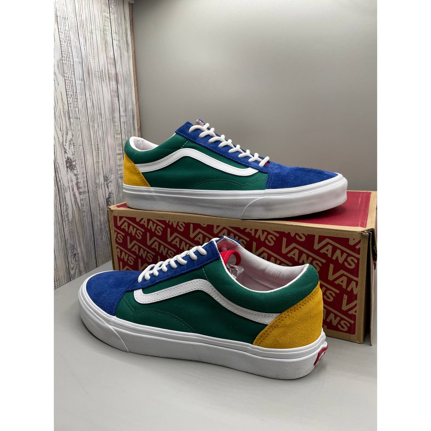 Vans Old Skool Yatch Club Men’s Sneakers Multi Color Blue Green Red Yellow 10