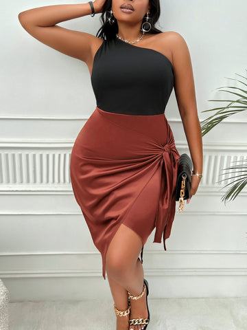 Woman's Style Collection Plus Size One-Shoulder Sleeveless Tied Dress
