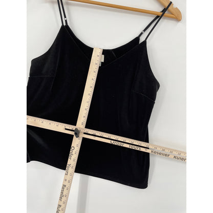 A New Day Minimalist Black Scoop Camisole Tank Med