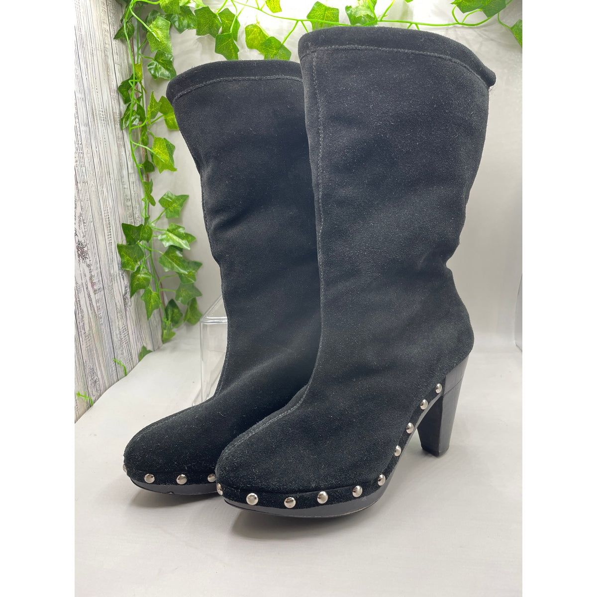 Micheal Kors Silver Studded Suede Faux Fur Lined Black Pull-On Clog Boots Size 6 Med
