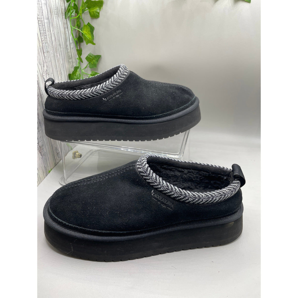 Koolaburra UGG Burree Womans New Black Platform Slippers Size 10