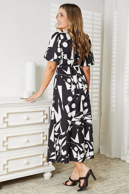 Woman's Styled Collection Printed Surplice Balloon Sleeve Dress