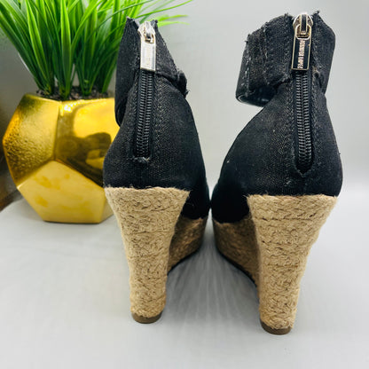 PreLoved Black Jennifer Lopez Wedges