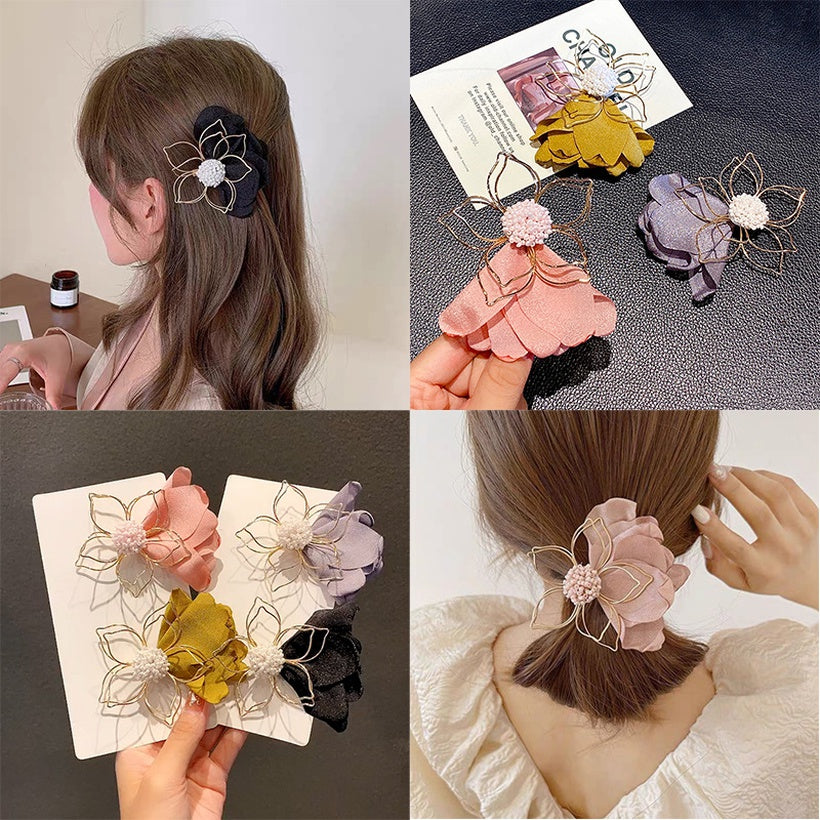 Dainty Flower | Back and Gold Hair Pin