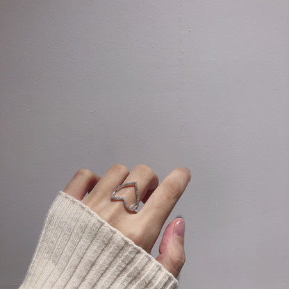 Hallow Heart | White Gold Ring